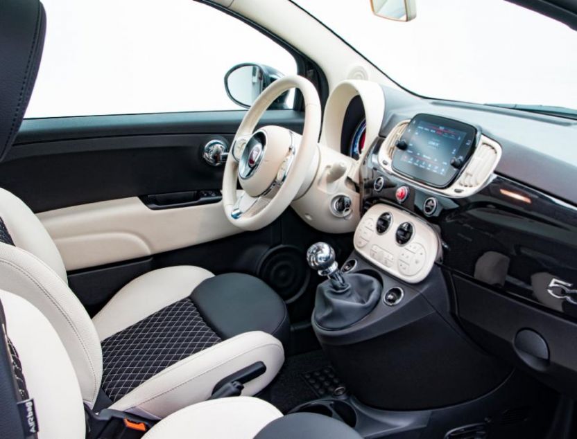 Interior de Fiat 500